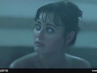 Ella Purnell Topless And Erotic Scenes From Movie free video
